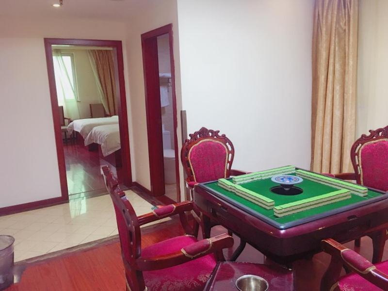 Greentree Inn Shanghai Pudong Airport Wild Animal Park Express Hotel Nanhui Екстериор снимка