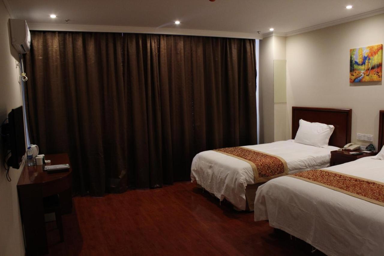 Greentree Inn Shanghai Pudong Airport Wild Animal Park Express Hotel Nanhui Екстериор снимка
